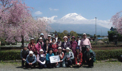 富士をめぐる山 60 新ハイキングクラブ